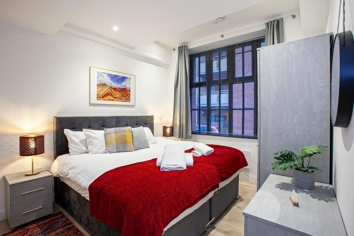 Apartment Super 2 Bed Close To Victoria Station *